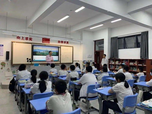 三尺讲台有新意, 家长讲堂 秀风采