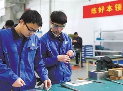 加入珠海一职实验学校,找到精英人生的敲门砖!