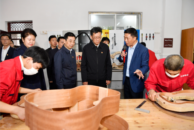 珠海市党政代表团赴遵义考察，深化东西部协作共促职业教育发展