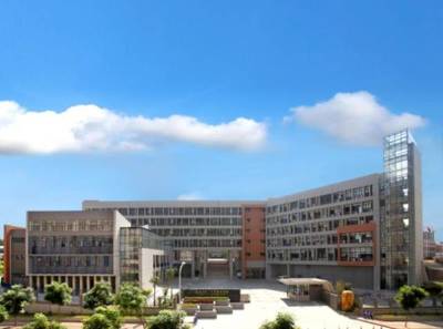 蒙眼切黄瓜？揭秘珠海这所就业率99.5%的职业培训学校